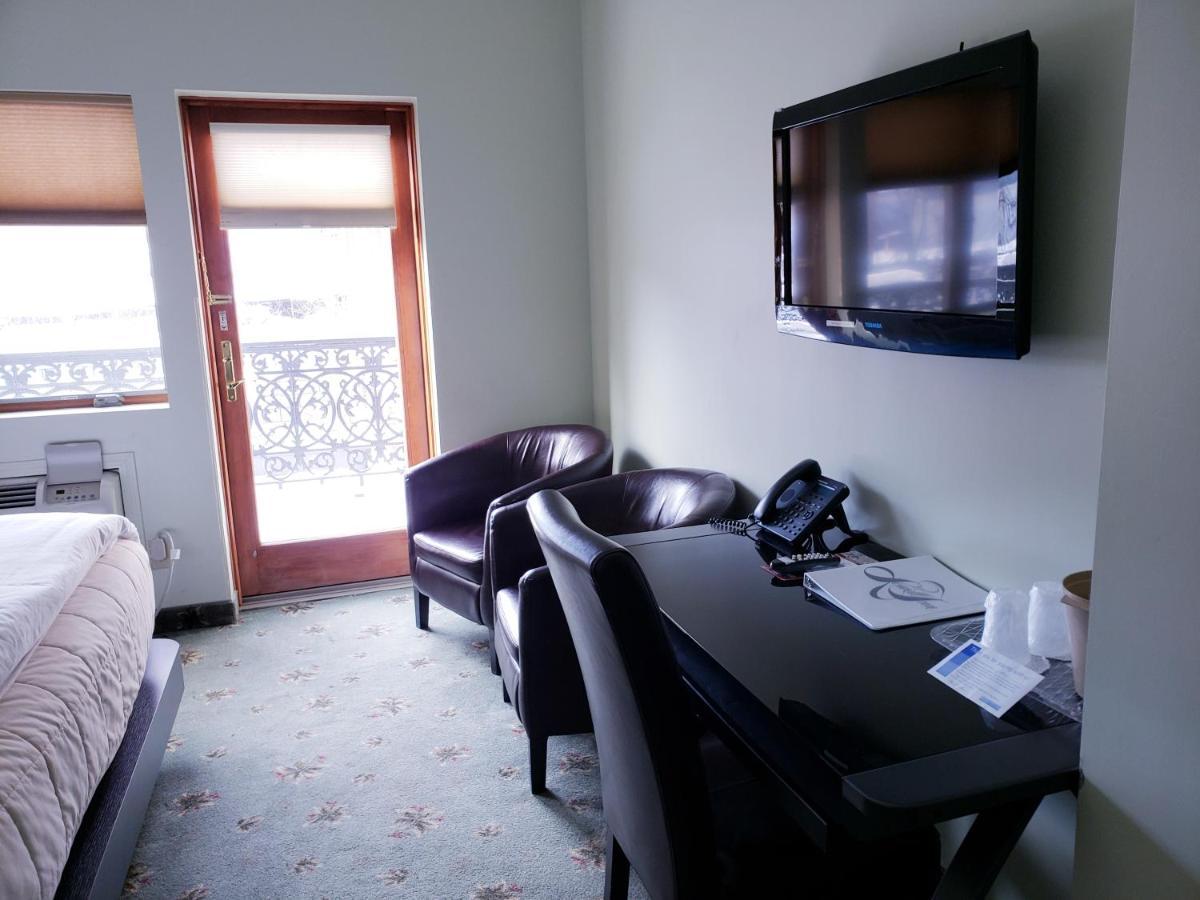 Hotel Lowell