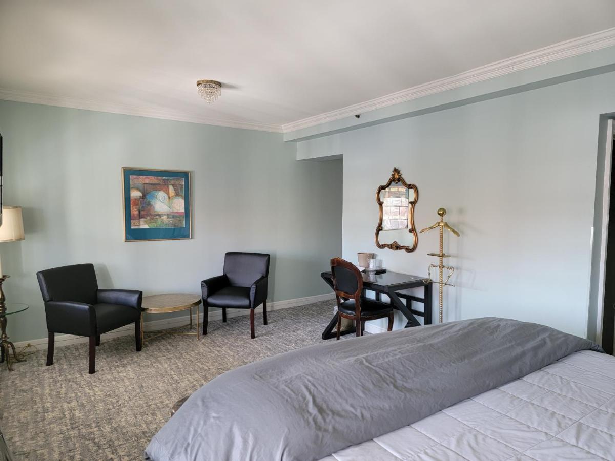 Hotel Lowell