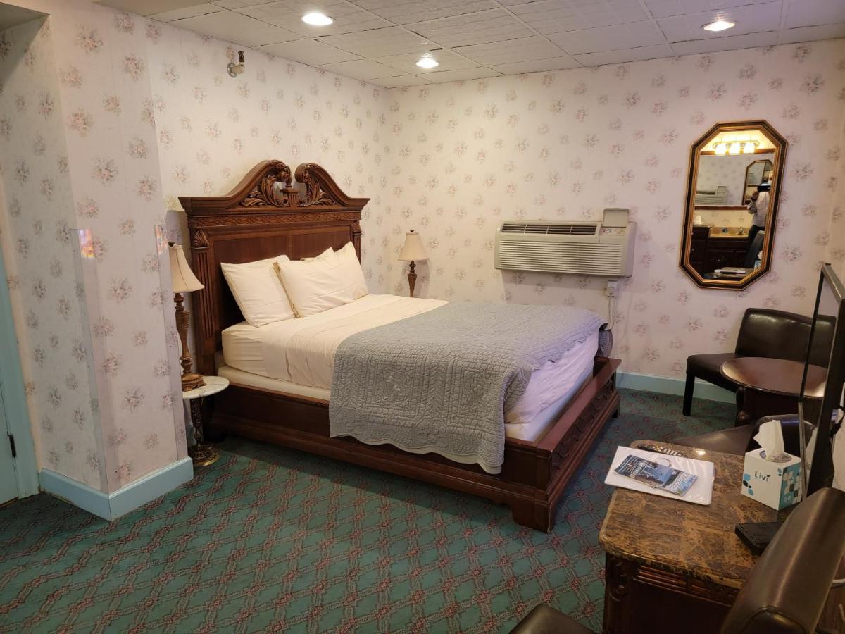 Hotel Lowell
