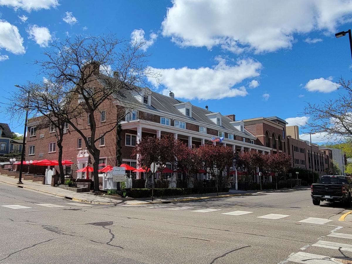 Lowell Hotel