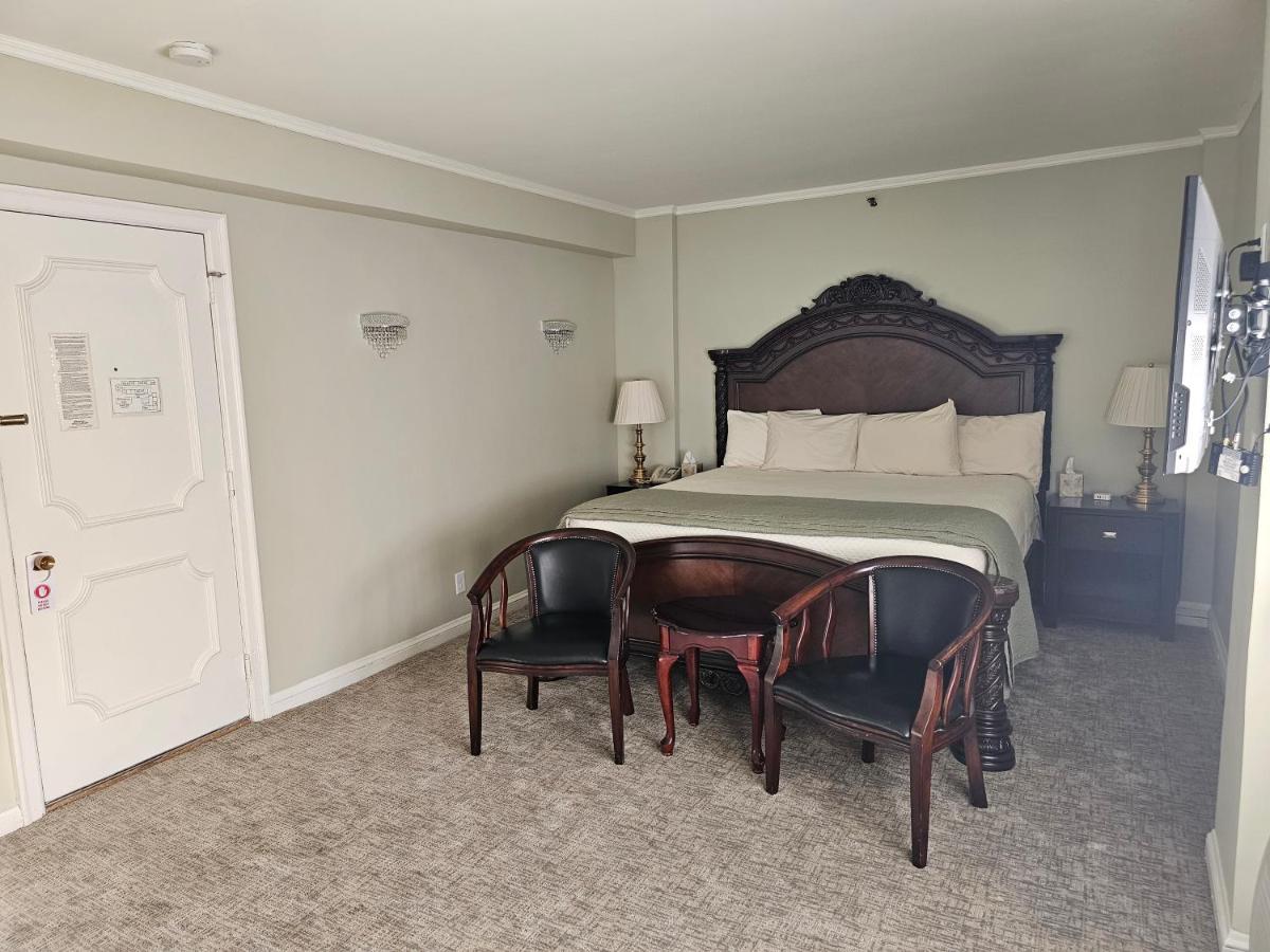 Hotel Lowell