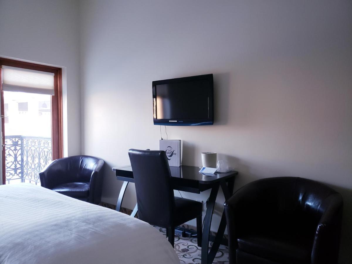 Lowell Hotel